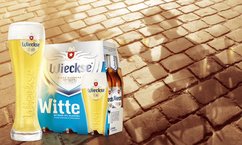 Wieckse witte sfeerbeeld met sixpack en glas